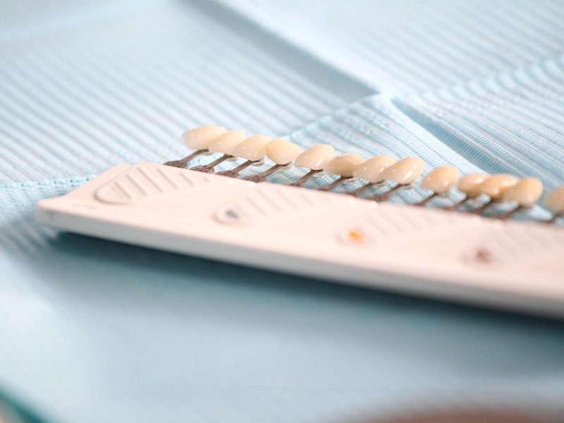 Saúde entrega ambulâncias, unidades móveis e equipamentos na Bahia