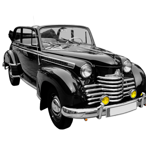 Motor de avião explode e piloto faz pouso de emergência em São Paulo