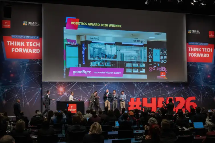 03/03/2026 - Robô cozinheiro com IA vence prêmio internacional de robótica. Hendrik Susemihl, CEO e fundador da GoodBytz. Foto: HANNOVER MESSE/ Divulgação
