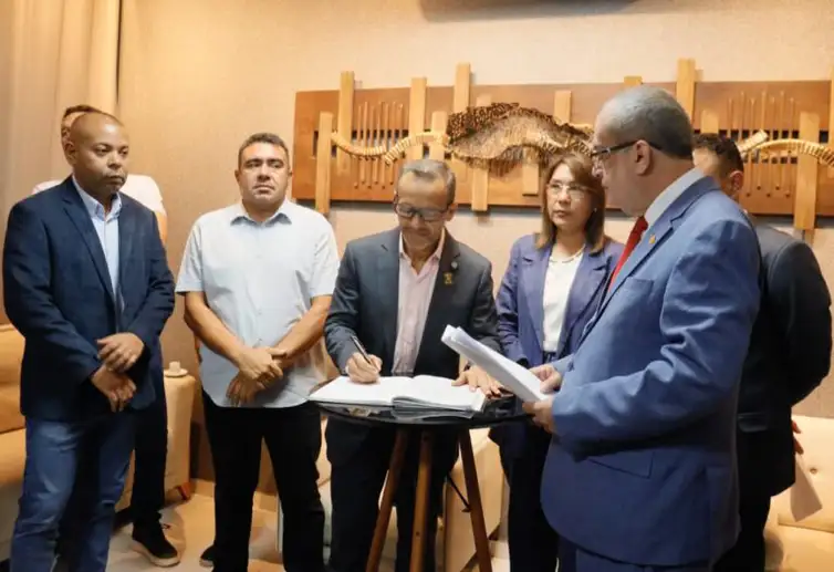 Macapá (AP), 04/03/2026 - Pedro DaLua discursa durante cerimônia de posse como prefeito de Macapá. Foto: Ricardo Augusto/PMM