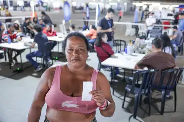 Brasília (DF), 27/04/2026 - Elisangela Bispo dos Santos, no lançamento da ação Registre-se Pop Rua, mutirão do Conselho Nacional de Justiça (CNJ) de atendimento à população em situação de rua, promovido pela Justiça Federal do Distrito Federal.
Foto: Joédson Alves/Agência Brasil