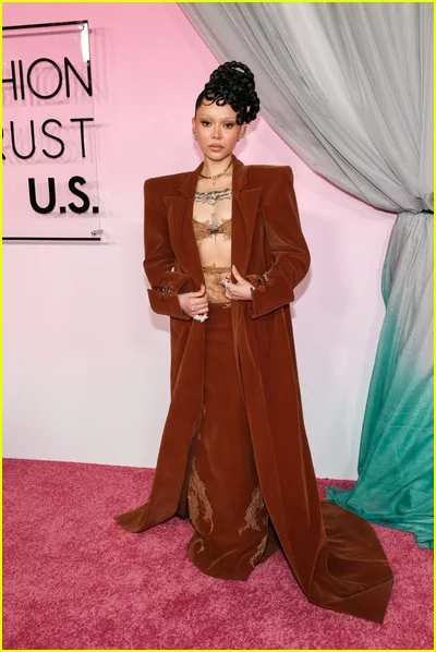 Fotos de celebridades do Fashion Trust nos EUA