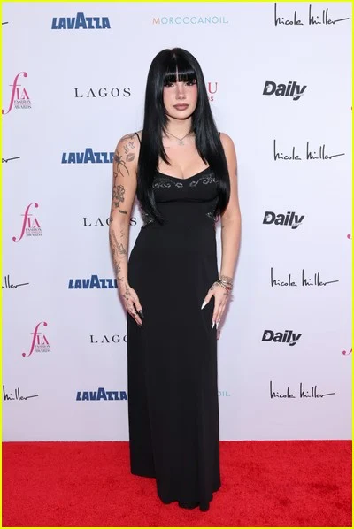 celebridades no Daily Front Row Fashion Awards