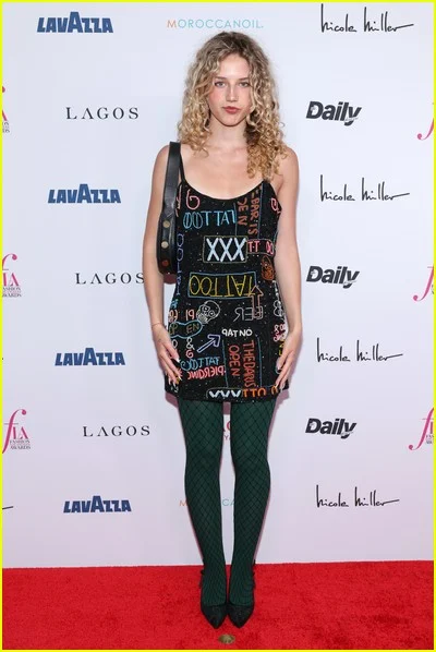 celebridades no Daily Front Row Fashion Awards