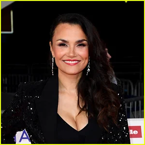 A estrela de cinema de 'Les Miserables' Samantha Barks retornará ao musical para um concerto espetacular - desta vez como Fantine!
