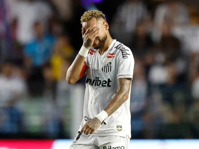A mudança de Neymar para a MLS com o FC Cincinnati em dúvida enquanto o diretor executivo do Santos pressiona pela renovação