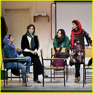 A peça 'Inglês', ganhadora do Prêmio Pulitzer, chega a Los Angeles com quase todo o elenco original da Broadway retornando