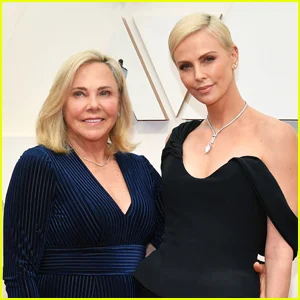 Charlize Theron relata a noite em que sua mãe atirou fatalmente em seu pai em nova entrevista