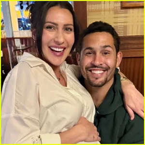 Estrelas de 'Bachelor in Paradise' Becca Kufrin e Thomas Jacobs dão as boas-vindas ao bebê nº 2!