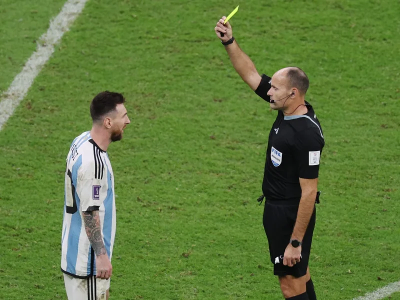 FIFA supostamente introduzirá duas fases de redefinição de cartão amarelo para a Copa do Mundo de 2026