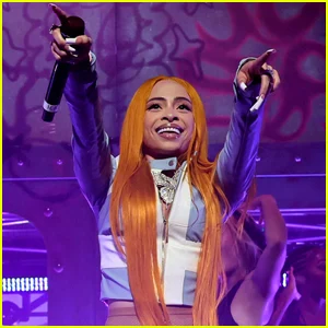 Ice Spice quebra o silêncio depois que o vídeo da luta do McDonald's se torna viral