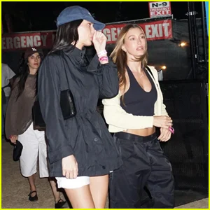 Kendall Jenner sai com Hailey Bieber durante a primeira noite do Coachella 2026