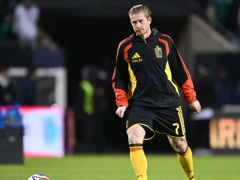 Kevin De Bruyne ainda indeciso sobre seu futuro no Napoli após pressão anterior da MLS para sua contratação