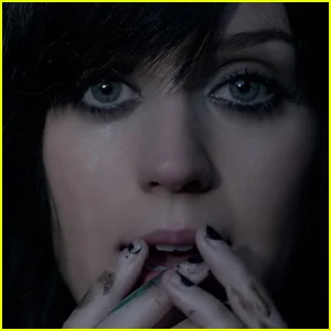 Letra de 'The One That Got Away': Katy Perry anuncia versão do diretor com Stevie Nicks