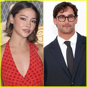 Madelyn Cline está namorando a estrela do TikTok, Henry Smith