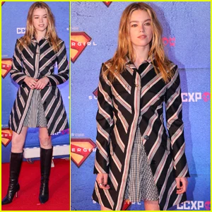 Milly Alcock promove ‘Supergirl’ na Comic Con Experience na Cidade do México