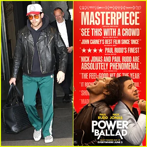 Nick Jonas é descoberto na cidade de Nova York após a estreia do novo trailer de ‘Power Ballad’ com Paul Rudd – assista agora!