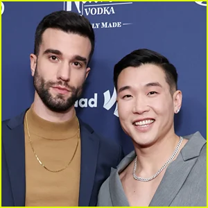 O ator de ‘Scrubs’ Joel Kim Booster fala sobre seu casamento não monogâmico e como isso afeta a imagem corporal