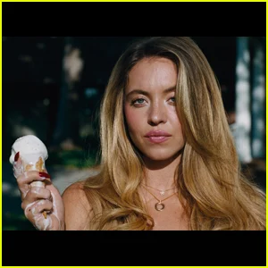 Sydney Sweeney fica nua enquanto a história de Cassie OnlyFans continua na terceira temporada de 'Euphoria'