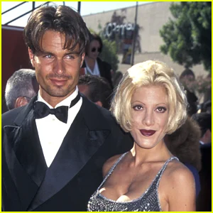 Tori Spelling presta homenagem ao falecido ex-Patrick Muldoon: 'O ser humano mais gentil e carinhoso'