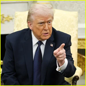 Trump ameaça enviar o Irã para o 'Inferno' em mensagem carregada de palavrões na manhã de Páscoa: 'Abra o F---in' Straight, You Crazy B-----ds'