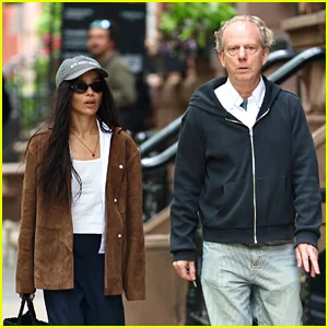 Zoe Kravitz encontra seu padrinho, Bruce Cohen, em meio a notícias de noivado