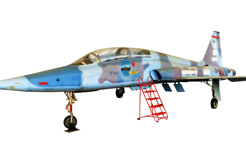 Em reação a Trump, Irã ameaça retaliar portos do Pérsico e Mar de Omã