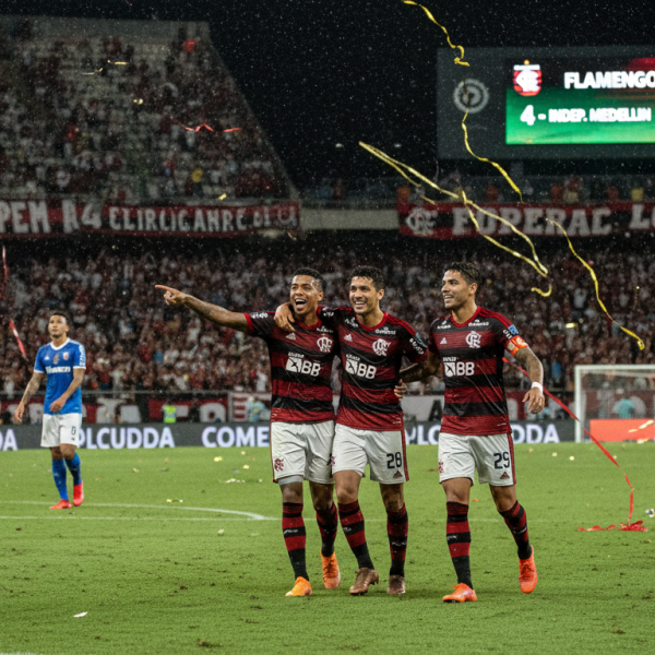 Flamengo goleia Independiente Medellín por 4 a 1 na Copa Libertadores