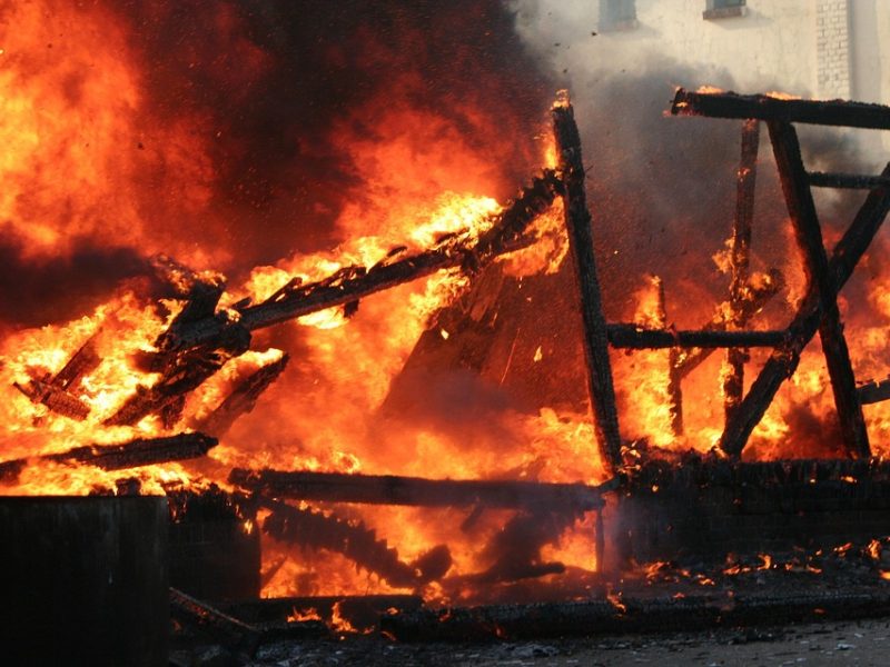 Incêndio não atinge pista do Velódromo Olímpico no Rio