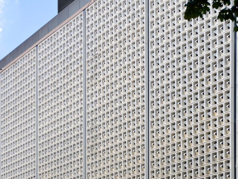 Pé-de-Meia reduz abandono escolar no ensino médio em 43% em dois anos