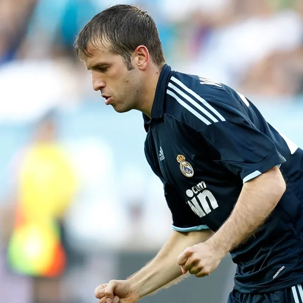 ‘Vinicius é horrível’, diz Rafael Van der Vaart, ex-astro do Real Madrid, após derrota para o Bayern de Munique