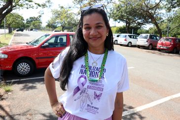 Brasília (DF), 17/05/2026 - A servidora pública Ana Dantas participa do evento de Mobilização Nacional pela Fibromialgia, realizado no Parque da Cidade. Sara Kubitschek. Foto: Valter Campanato/Agência Brasil