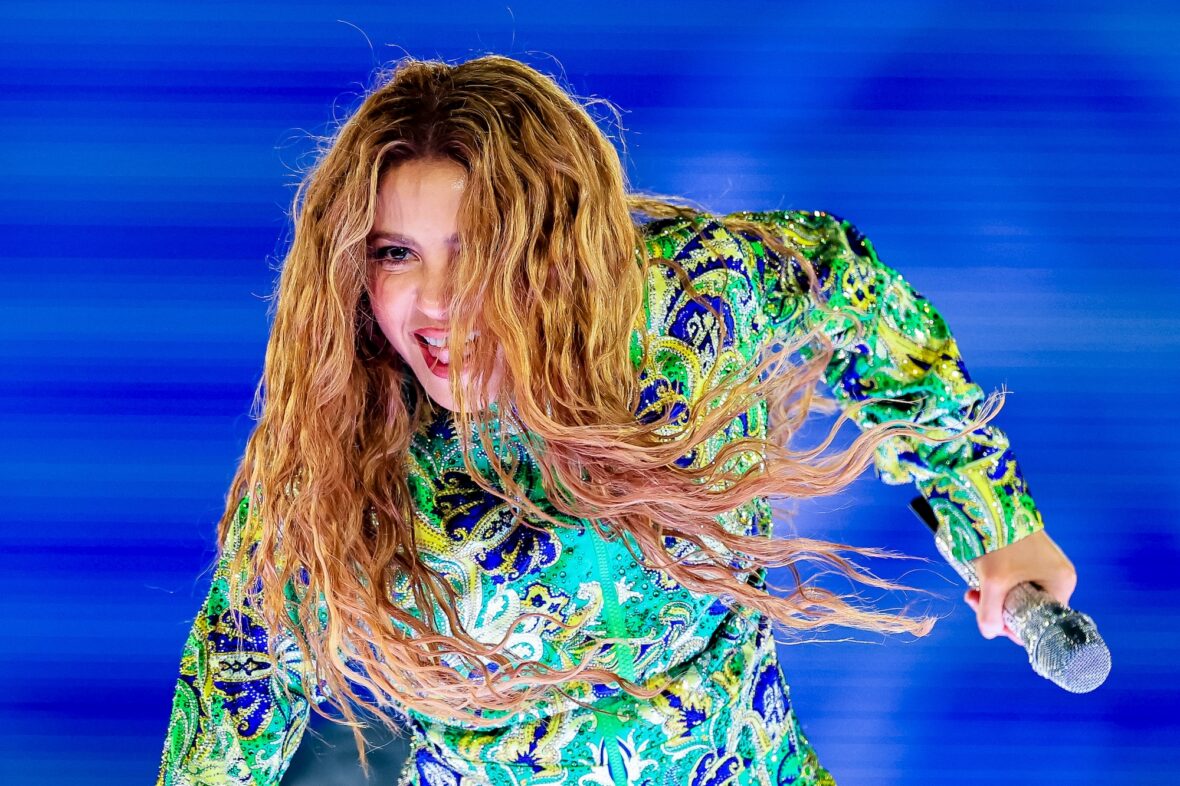 Shakira se apresenta em Copacabana Brasil