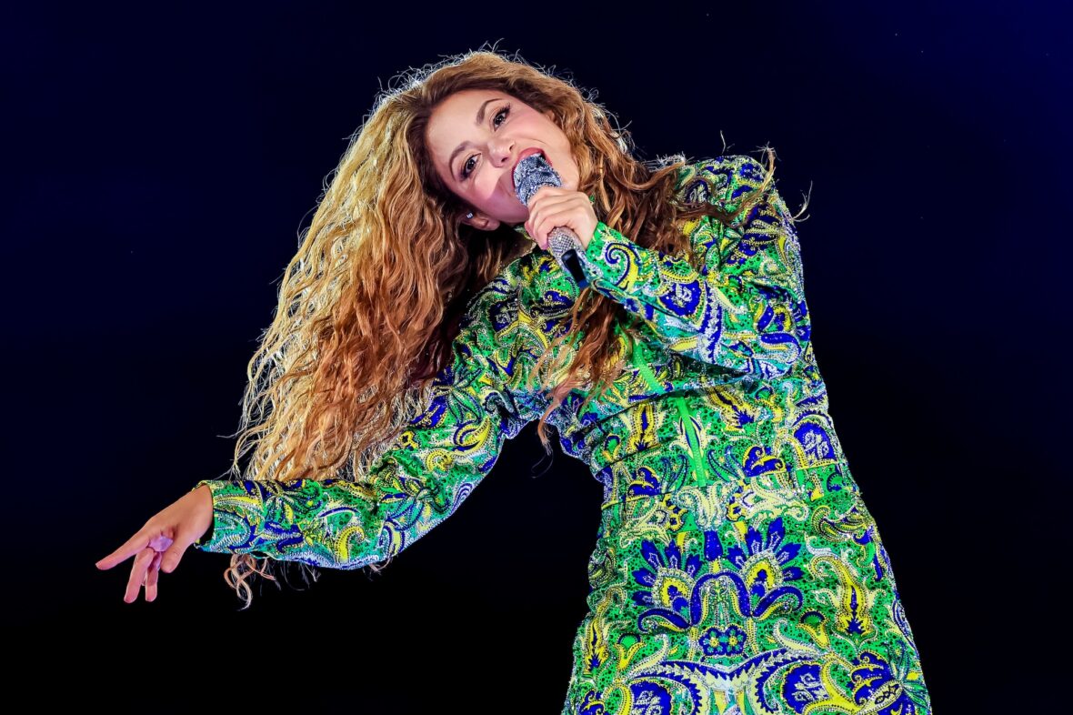Shakira se apresenta em Copacabana Brasil