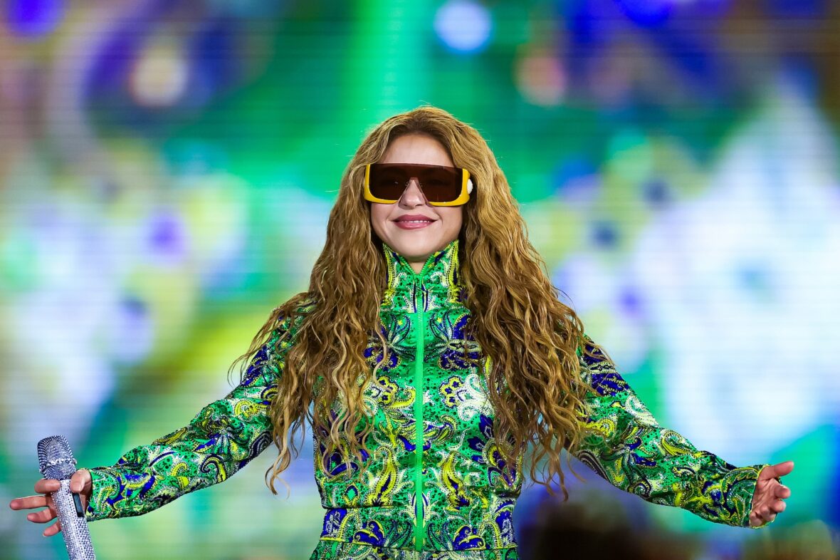 Shakira se apresenta em Copacabana Brasil