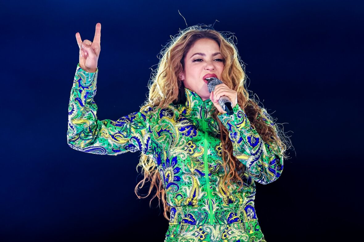 Shakira se apresenta em Copacabana Brasil