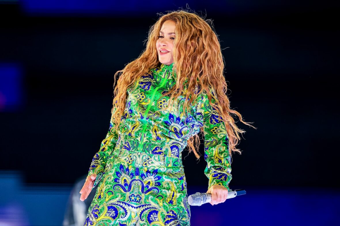 Shakira se apresenta em Copacabana Brasil
