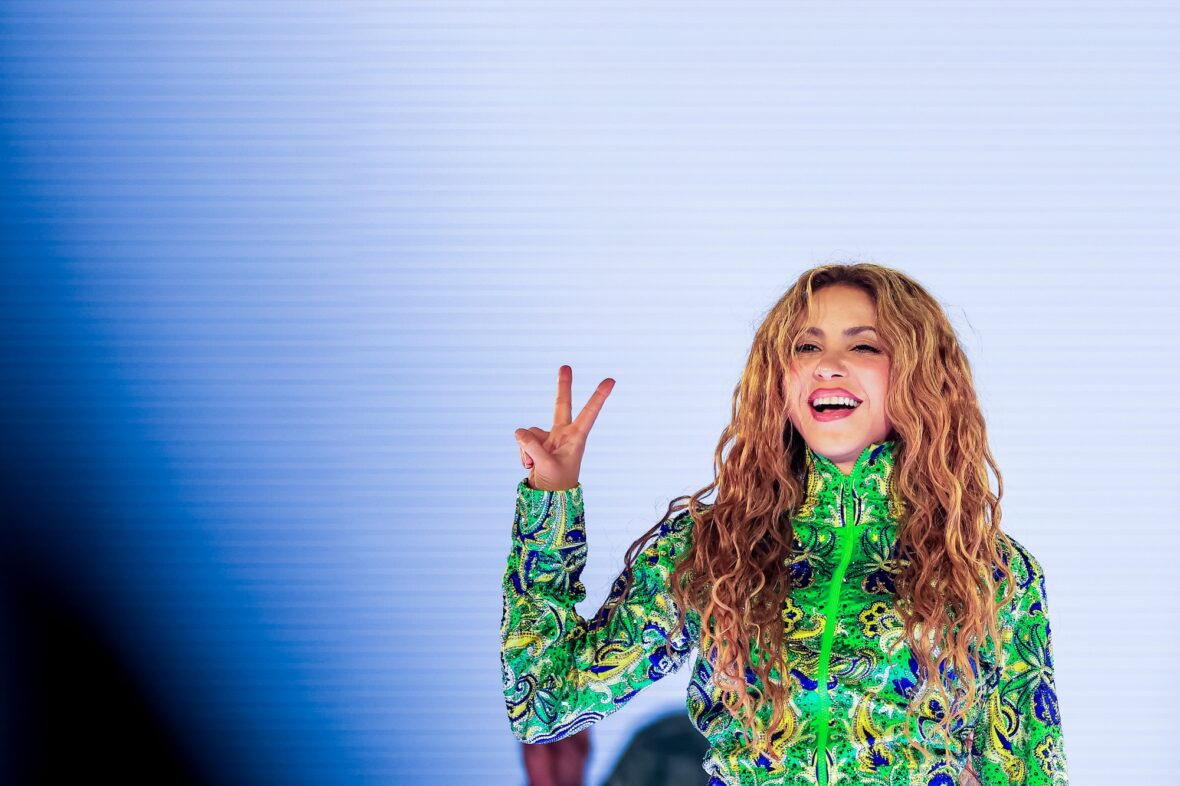 Shakira se apresenta em Copacabana Brasil