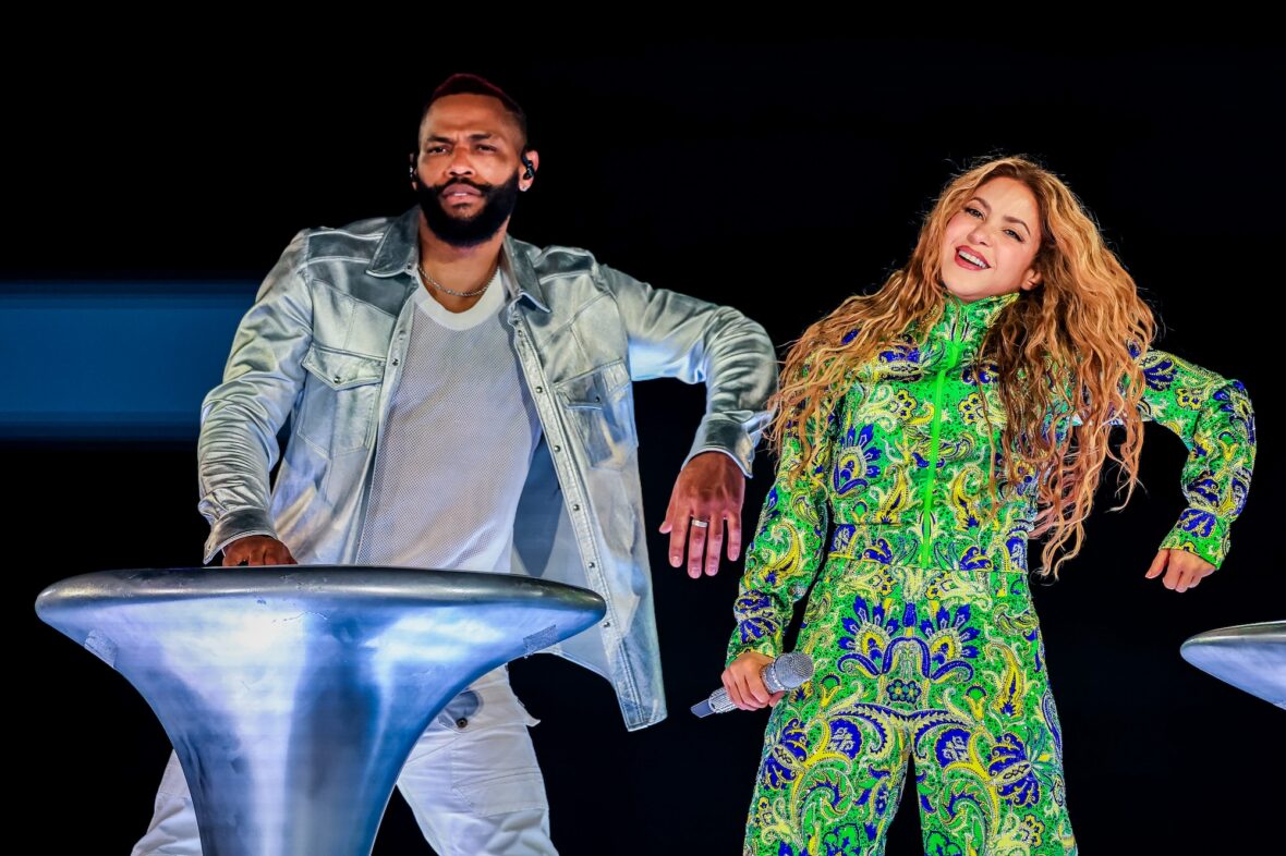 Shakira se apresenta em Copacabana Brasil