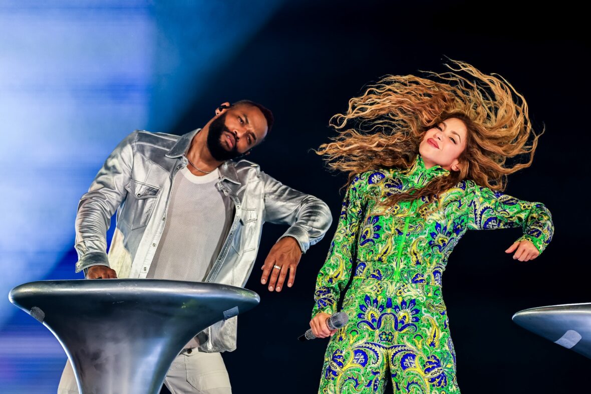 Shakira se apresenta em Copacabana Brasil