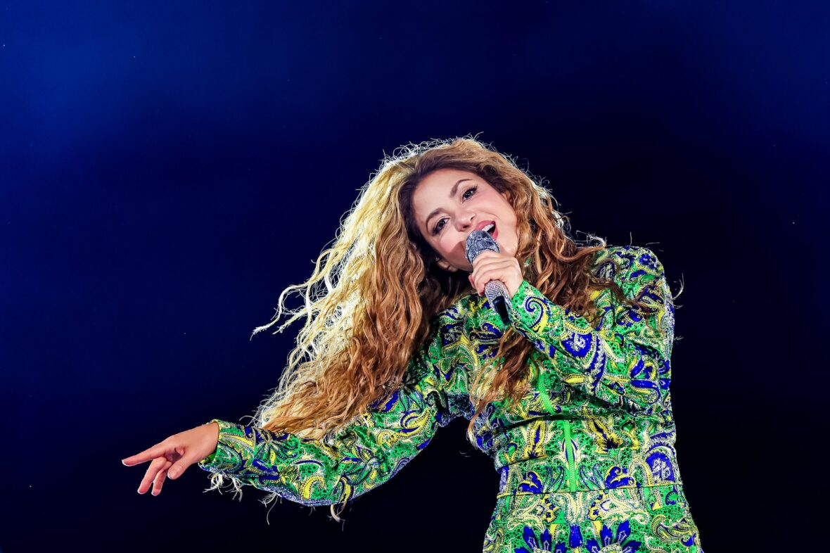 Shakira se apresenta em Copacabana Brasil