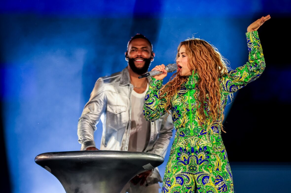 Shakira se apresenta em Copacabana Brasil