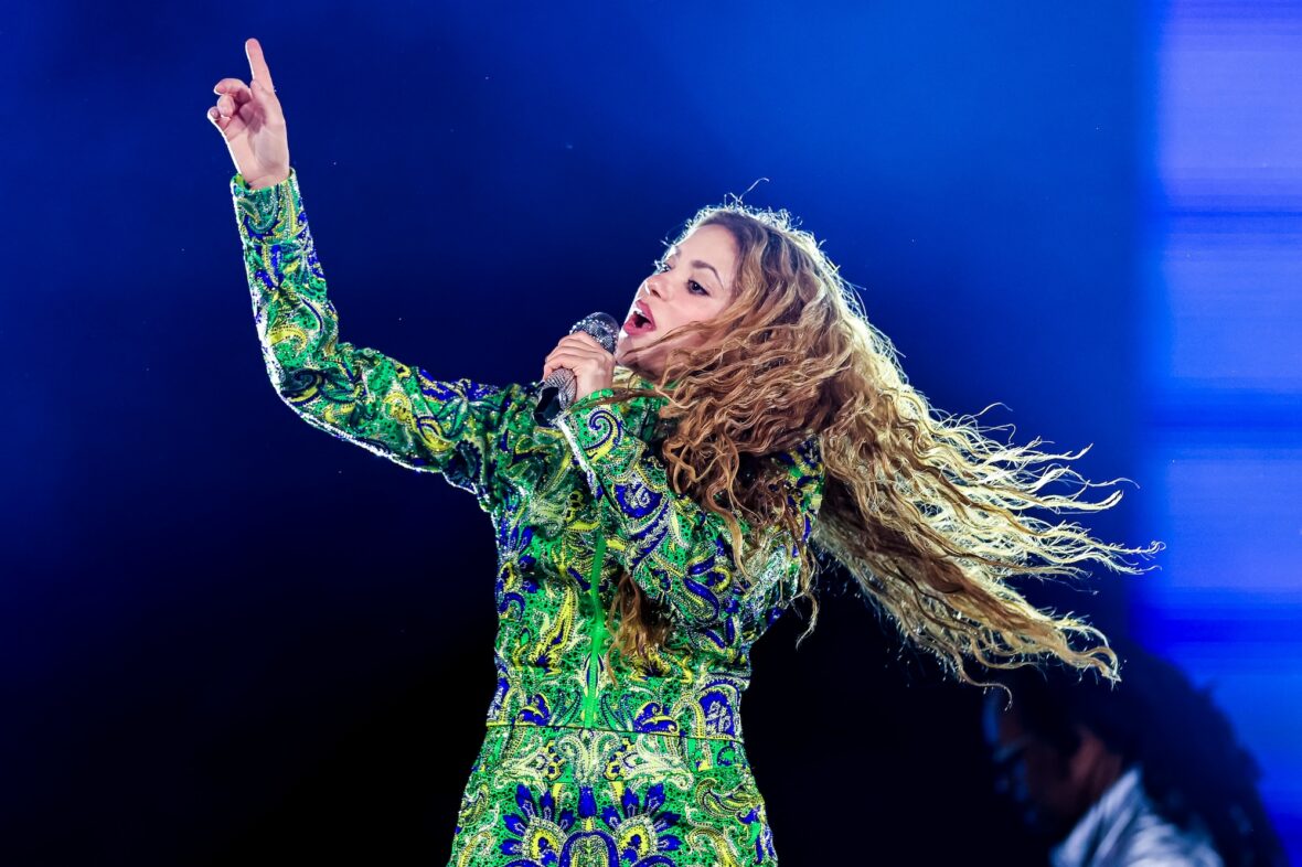 Shakira se apresenta em Copacabana Brasil
