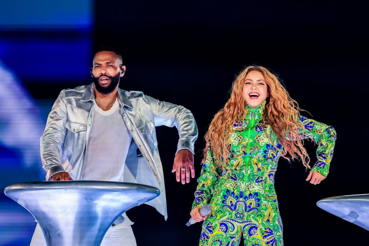 Shakira se apresenta em Copacabana Brasil