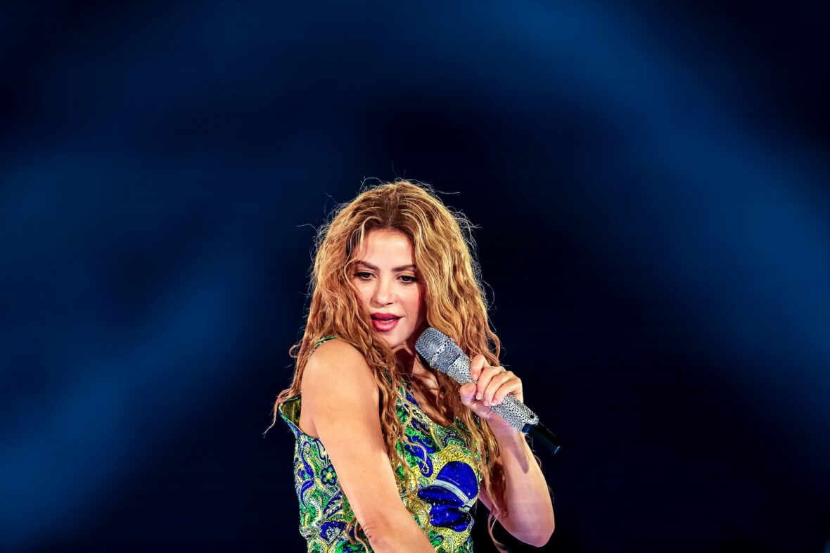 Shakira se apresenta em Copacabana Brasil
