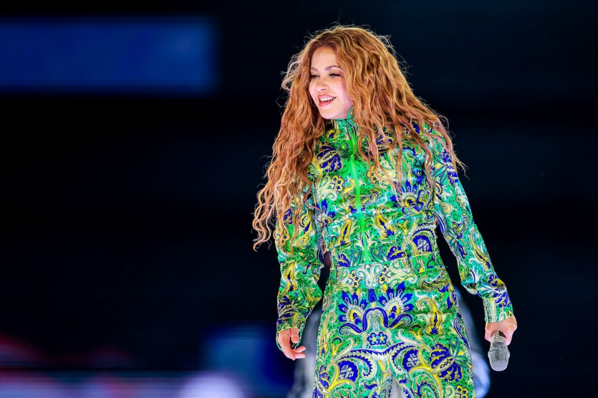 Shakira se apresenta em Copacabana Brasil