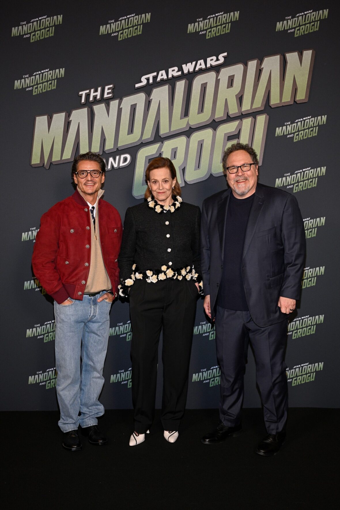 Sigourney Weaver e Pedro Pascal participam do 
