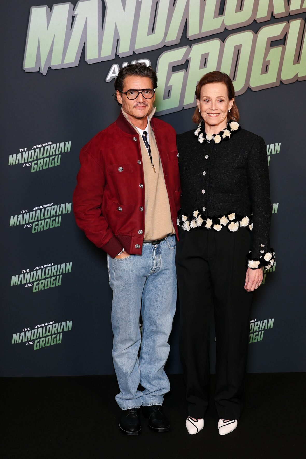 Sigourney Weaver e Pedro Pascal participam do 
