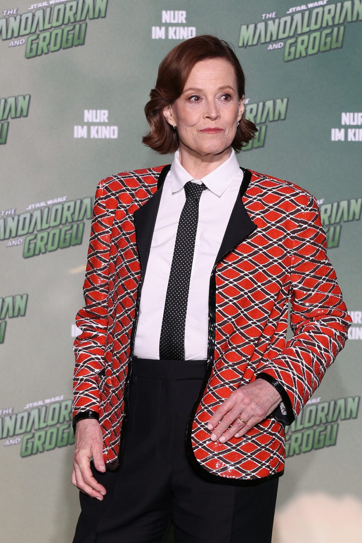 Pedro Pascal e Sigourney Weaver participam de festa de fãs em Berlim para 