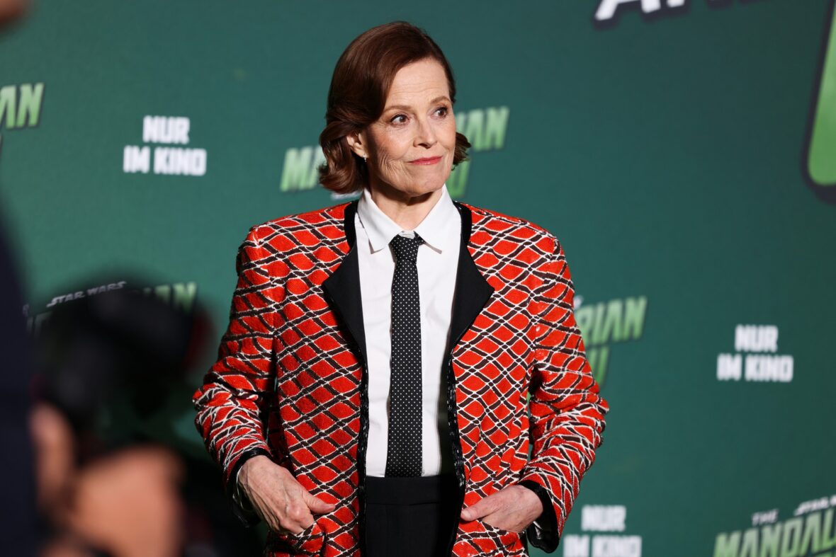 Pedro Pascal e Sigourney Weaver participam de festa de fãs em Berlim para 